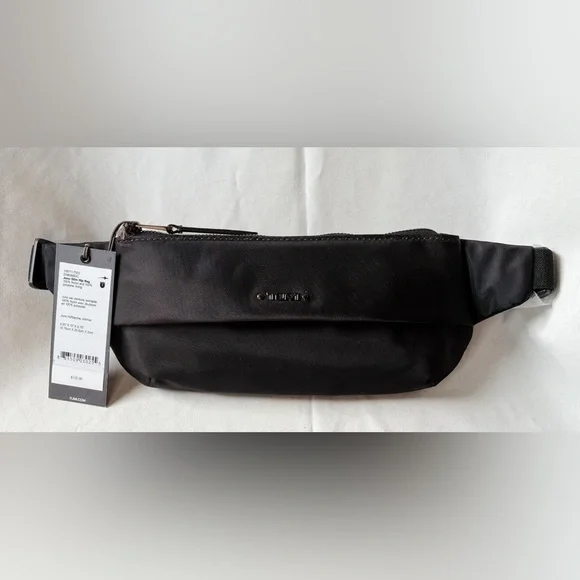 TUMI ブラックナイロンファニーパック Tumi Phinney Large Backpack balistic nylon laptop travel commute